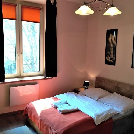 Akt Studio Apartment City Centre クラクフ エクステリア 写真